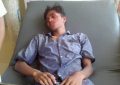Suharno, Korban Pengeroyokan Sjumlah Oknum Satpol PP Saat Terbaring di RSUD Kota Kendari (Foto: Jubirman)