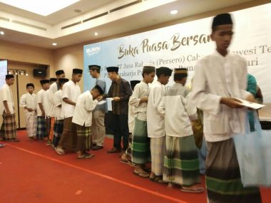 Suasana PT Jasa Raharja Menggelar Buka Puasa Bersama Panti Asuhan (Foto: Jubirman)