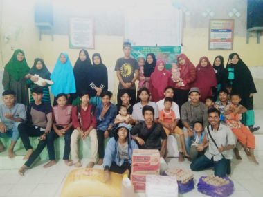 Pengurus BEM Faperta UMK Bersama Anak-Anak Panti Asuhan (Foto: IST)