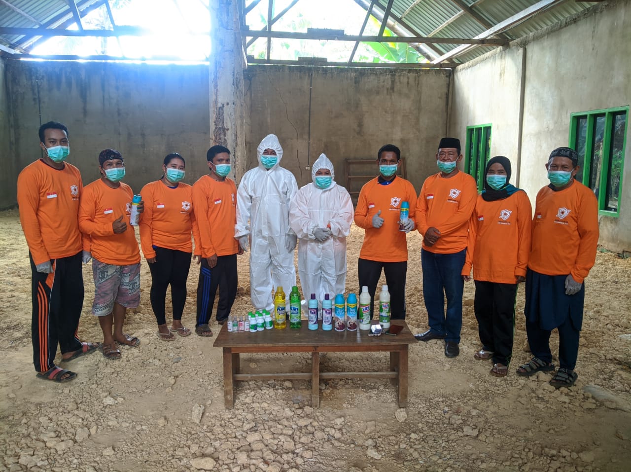 Tim Relawan Covid-19 Desa Sukarela Jaya Lengkap dengan Seragamnya